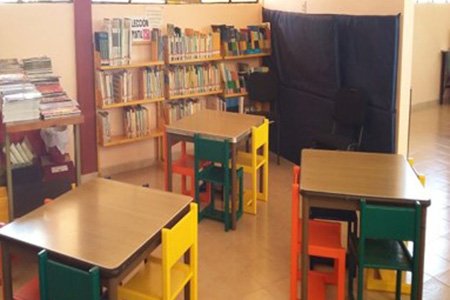 Sala de lectura acogedora